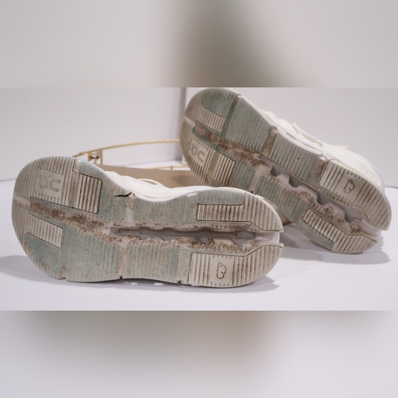 On Cloudnova - Picture 10 of 10